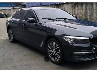 17年宝马宝马5系中型车