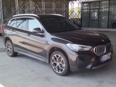 22年宝马宝马X1SUV