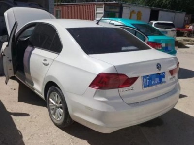19年大众桑塔纳中型车