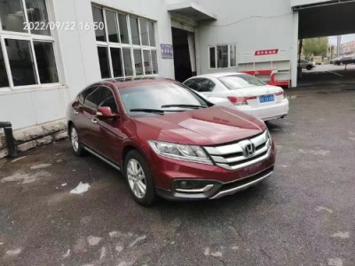 15年本田歌诗图中型车