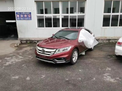 15年本田歌诗图中型车