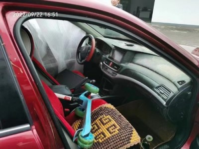 15年本田歌诗图中型车