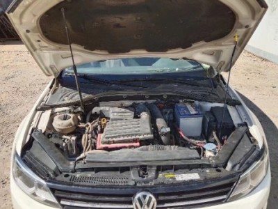 16年大众凌渡中型车
