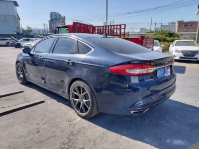 17年福特蒙迪欧中型车