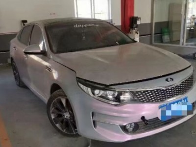 17年起亚起亚K5中型车