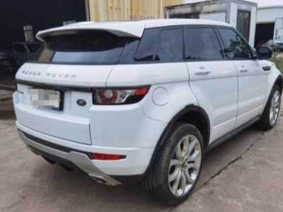 13年路虎揽胜极光SUV