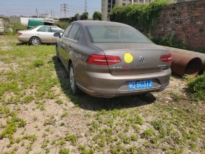 17年大众迈腾中型车
