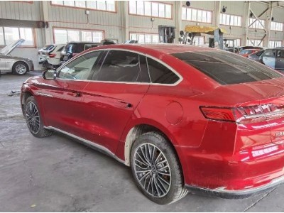 21年比亚迪汉小型车