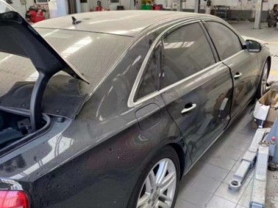 16年奥迪奥迪A8L小型车