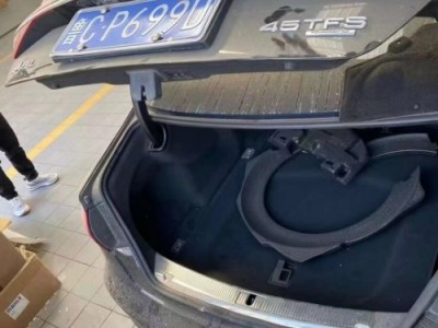 16年奥迪奥迪A8L小型车