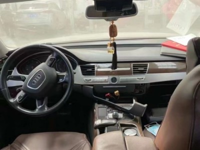16年奥迪奥迪A8L小型车
