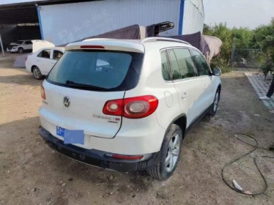 13年大众途观中型车