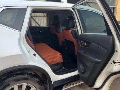 17年日产奇骏SUV