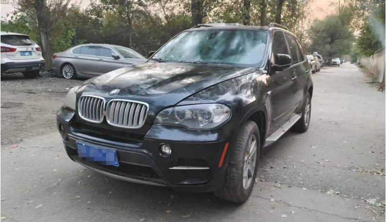 豪华品牌泡水车