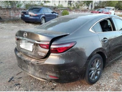 21年马自达阿特兹中型车