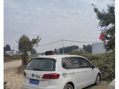 19年大众高尔夫小型车