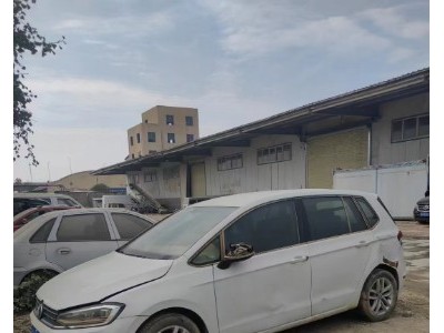 19年大众高尔夫小型车