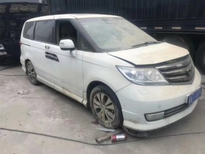 12年本田艾力绅MPV