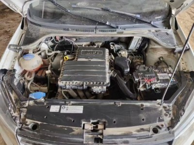 19年大众桑塔纳小型车