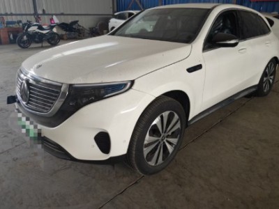 年奔驰奔驰EQCSUV