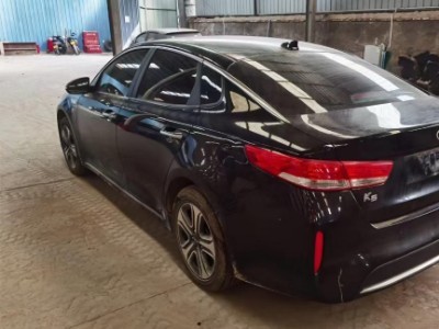 19年起亚起亚K5中型车
