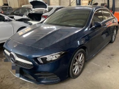 19年奔驰A级中型车