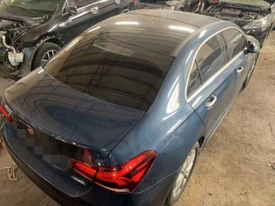 19年奔驰A级中型车
