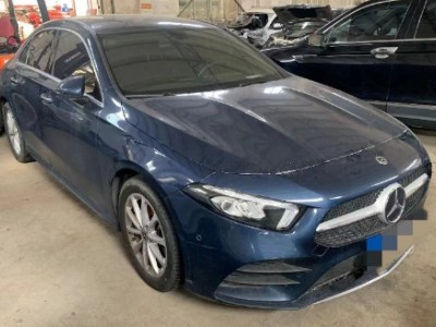 19年奔驰A级中型车