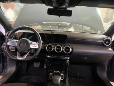 19年奔驰A级中型车