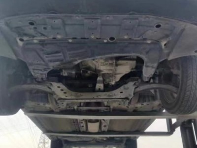 16年日产轩逸中型车