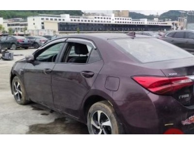 18年丰田雷凌中型车
