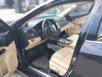 15年丰田凯美瑞中型车