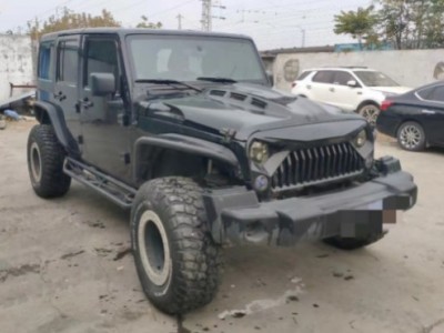 12年Jeep牧马人SUV