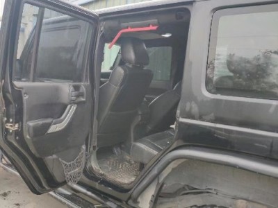 12年Jeep牧马人SUV