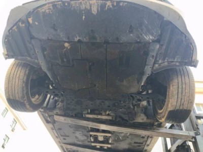 19年丰田雷凌中型车