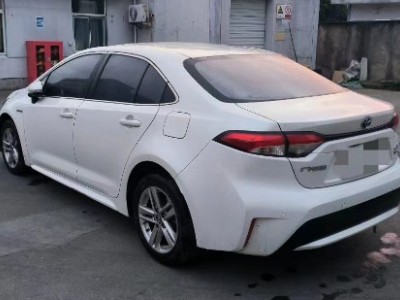 19年丰田雷凌中型车