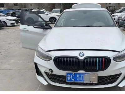 21年宝马宝马1系小型车