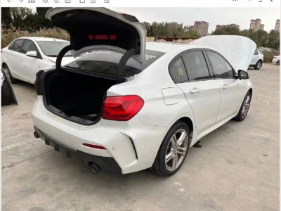 21年宝马宝马1系小型车