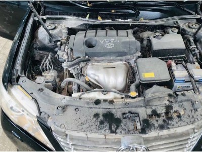 14年丰田凯美瑞中型车