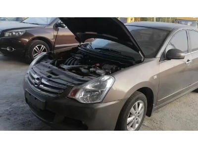 18年日产轩逸小型车