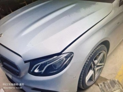 17年奔驰奔驰E级小型车