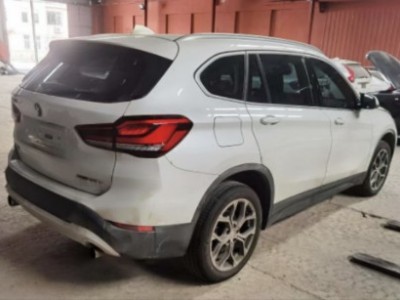 21年宝马宝马X1中型车