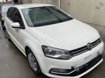 15年大众POLO小型车