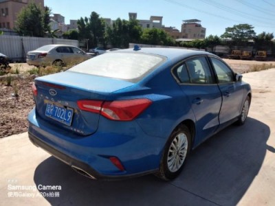 21年福特福克斯小型车