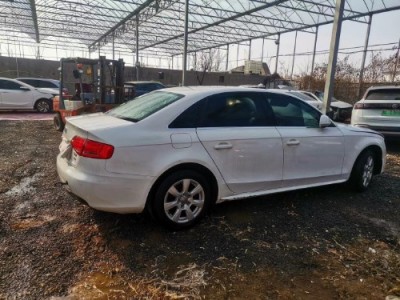 12年奥迪奥迪A4L小型车