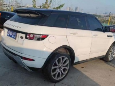 13年路虎揽胜极光SUV