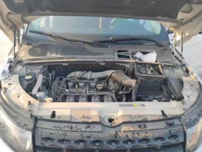 13年路虎揽胜极光SUV