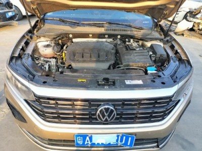 22年大众帕萨特小型车