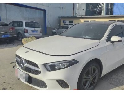 20年奔驰A级小型车