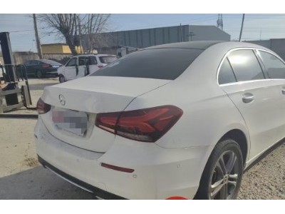 20年奔驰A级小型车